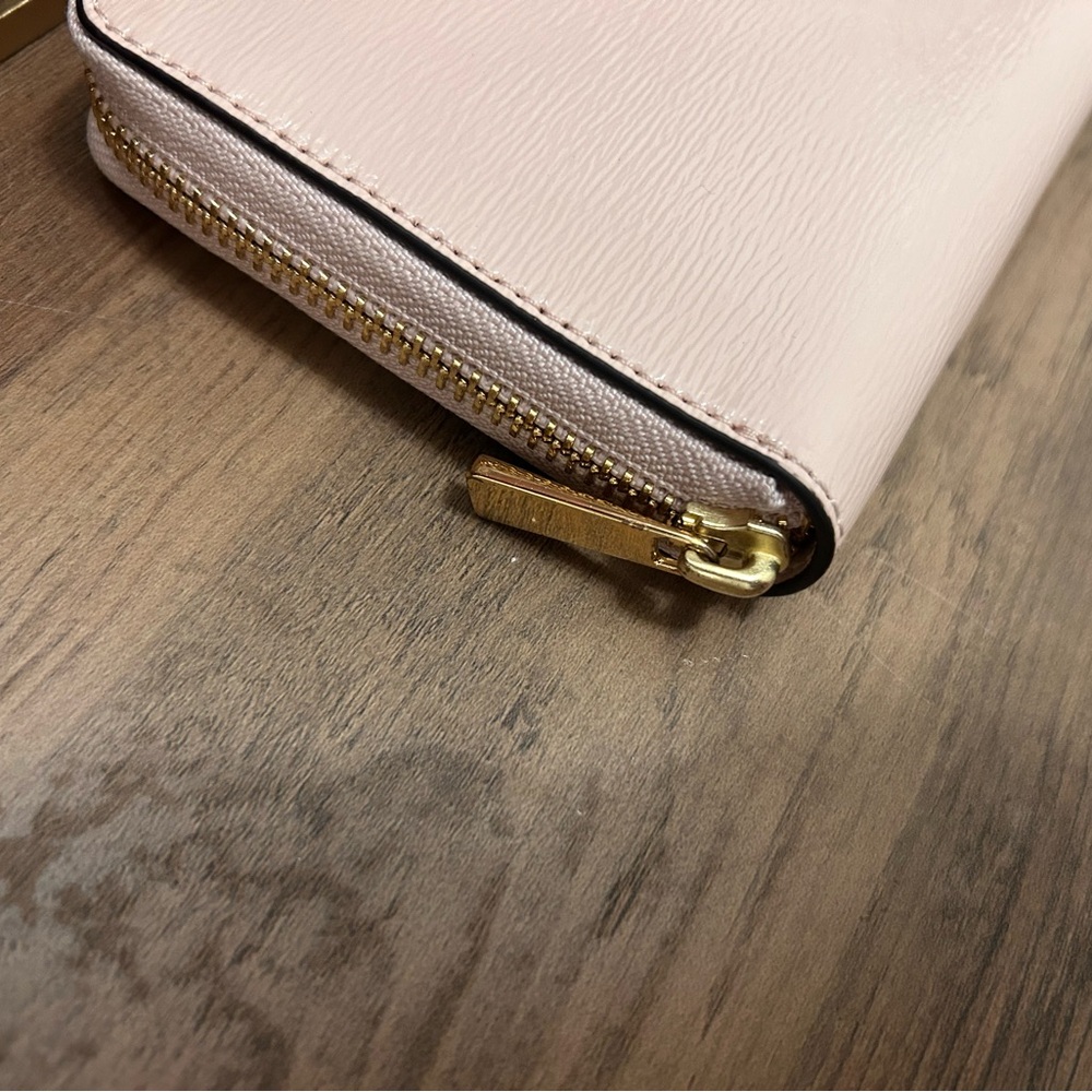 Tory Burch Blush Pink Wallet - Picture 6 of 10